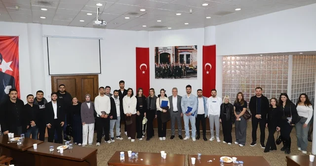 Nazilli Belediyesi Gençlik Meclisi ilk toplantısını yaptı Başkan Tetik ten gençlere 21 milyon TL lik bütçe Aydın Haberleri