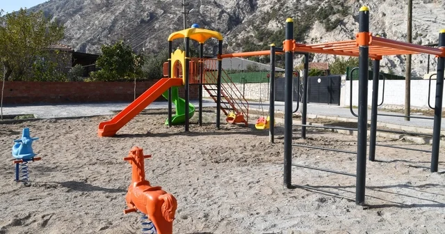 Söke Belediyesi nden Sazlı Mahallesi ne yeni Çocuk Oyun ve Dinlenme Alanı Aydın Haberleri