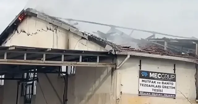 Kocaeli de üretim tesisinde korkutan yangın VİDEO İZLE