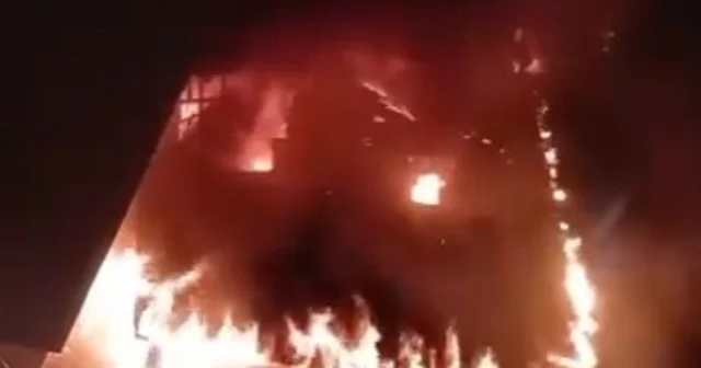 Rize de 2 katlı evde çıkan yangın söndürüldü Rize Haberleri