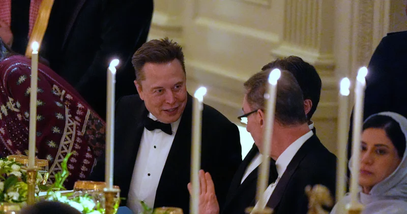Trump Musk gerilimi azalıyor mu? Elon Musk uzun süre sonra ilk kez Beyaz Saray da Dış Haberler