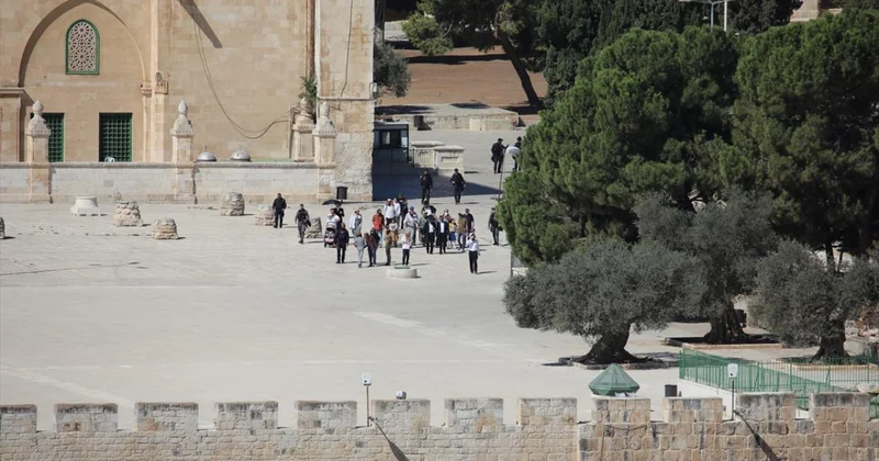 Kudüs Valiliği: İsraillilerin Mescid i Aksa ya kurban sokma girişimi tehlikeli bir tırmanış