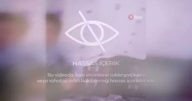 Tüyler ürperten görüntü! Çocuklarına kemerle işkence yapıp cep telefonuyla kaydetti