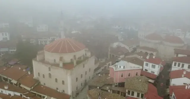 Safranbolu nun tarihi yapıları sisle kaplandı VİDEO İZLE