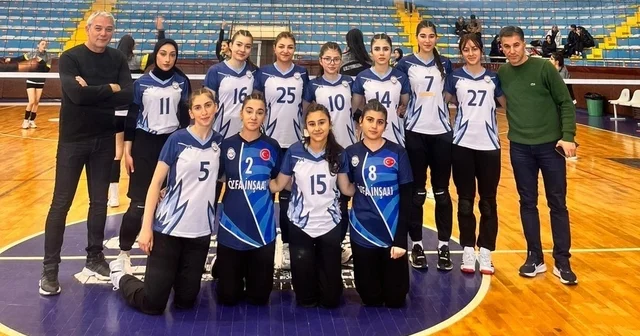 Oltu Anadolu Lisesi voleybolda finalde Erzurum Haberleri