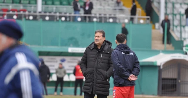 Niğde Belediyespor da Teknik Direktör Kömürlüoğlu ile yollar ayrıldı Niğde Haberleri