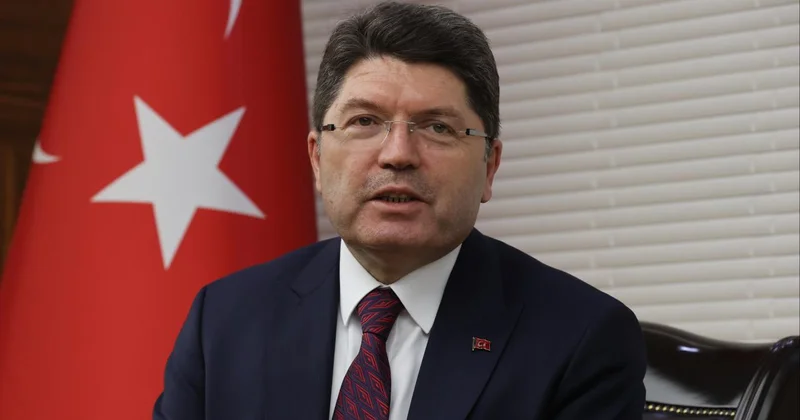 Bakan Tunç, hakim ve savcı yardımcılığı sınavına girecek adaylara başarılar diledi