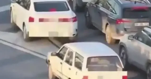 İstanbul da polis ekiplerinden dron destekli denetim: Kurallara uymayan sürücüler cezadan kaçamadı VİDEO İZLE