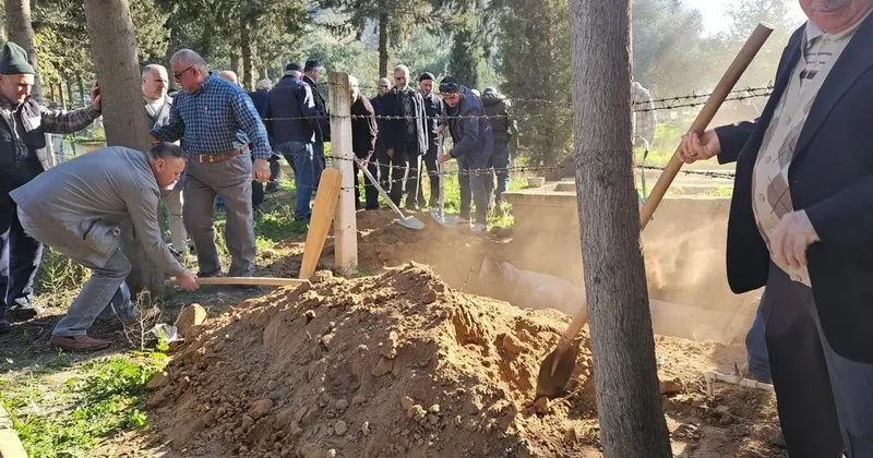 Aydın’da minarelerden yarım asır boyunca sesi yankılanan Hafız Güngör hayatını kaybetti