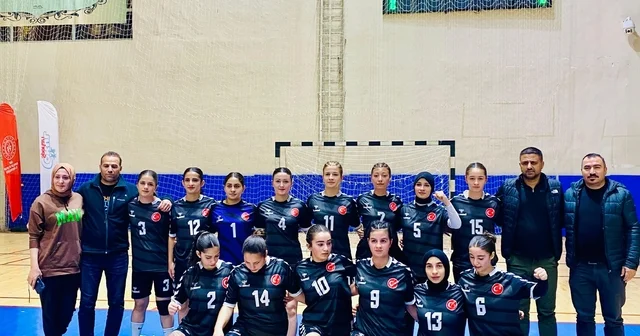 Ağrı Spor Lisesi hentbolda Türkiye yarı finallerine yükseldi Ağrı Haberleri