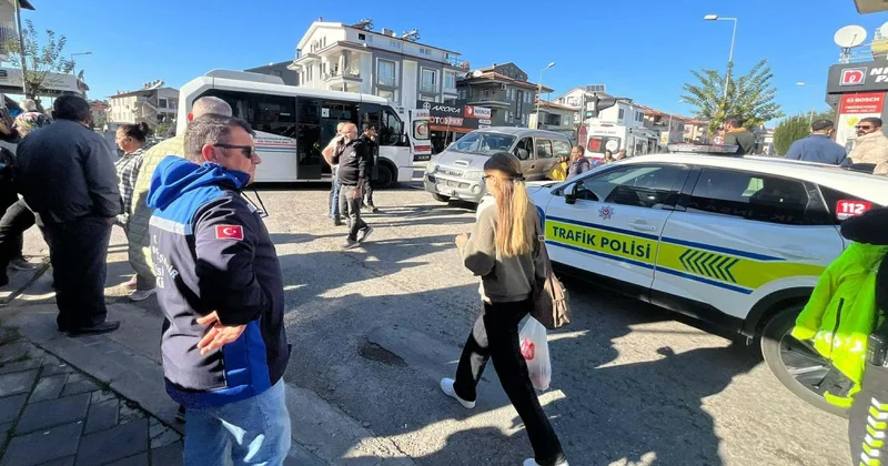 Muğla da yolcu midibüsü ile minibüs çarpıştı: 13 yaralı