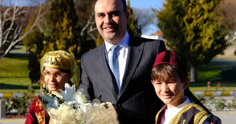 Bakan Kacır: Cephede askerimizin kullanabileceği gıdayı Karaman da üretelim