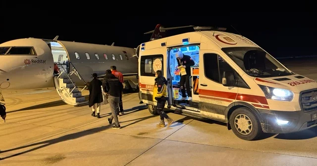Ağrı da rahatsızlanan bebek ambulans uçakla İstanbul a nakledildi Ağrı Haberleri