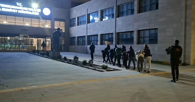 DEAŞ lı teröristler yakalanmasalardı yılbaşı gecesini kana bulayacaklardı Afyonkarahisar Haberleri