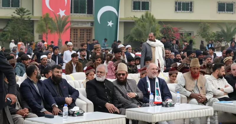 İHH dan Pakistan da toplu nikah merasimi