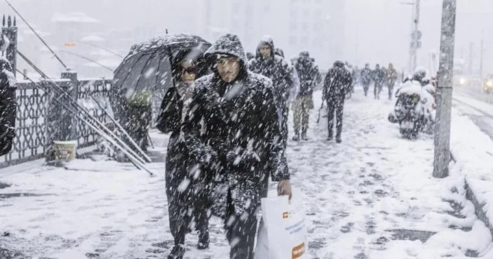 Prof. Dr. Orhan Şen den kar müjdesi: Yeni yıla kar ile girebiliriz İstanbul a yılbaşında kar yağacak mı?