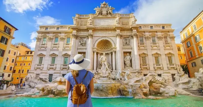 Roma nın tarihi Trevi Çeşmesi ni ziyaret etmek turistler için ücretli olacak Hayat Haberleri