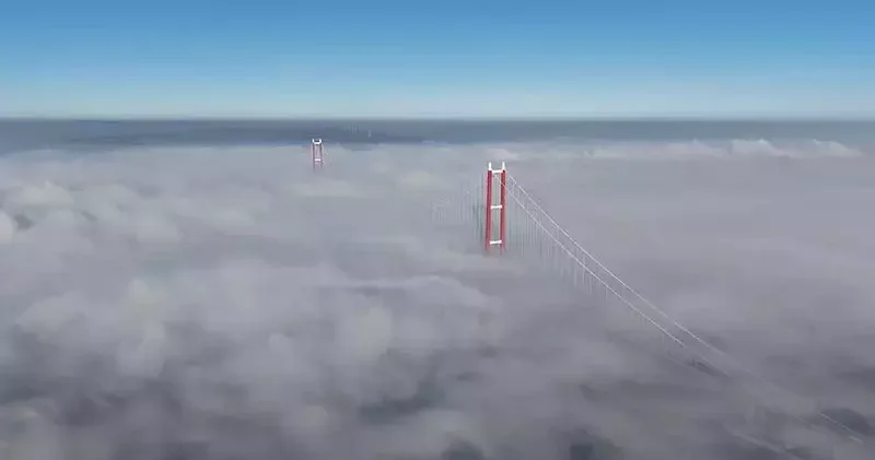 1915 Çanakkale Köprüsü siste kayboldu