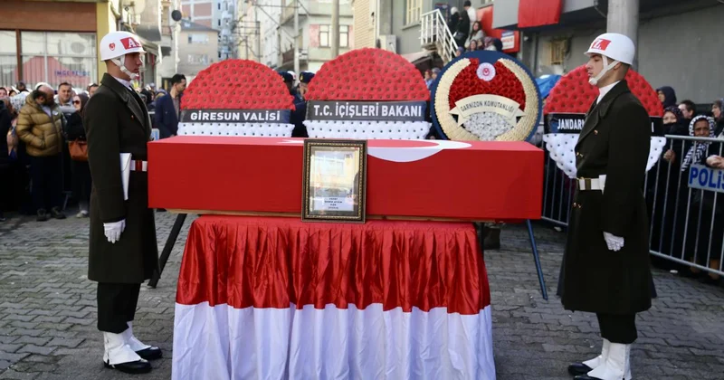 Rahatsızlanarak vefat eden askerimiz Giresun da toprağa verildi