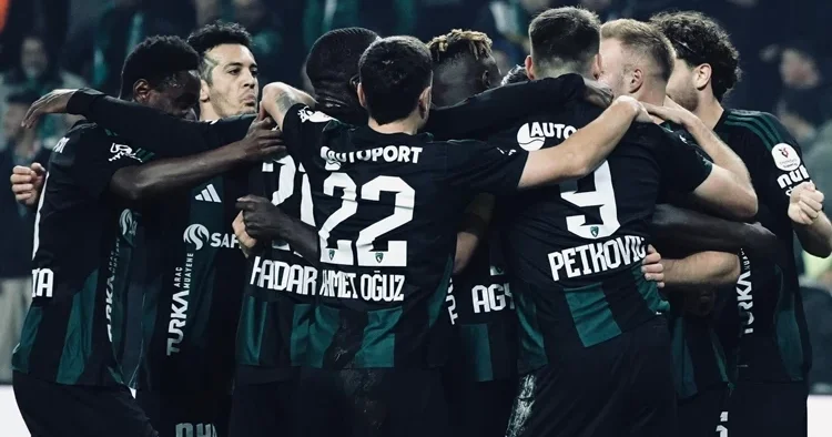 Kocaelispor 2 1 Antalyaspor (Süper Lig maçı özeti)