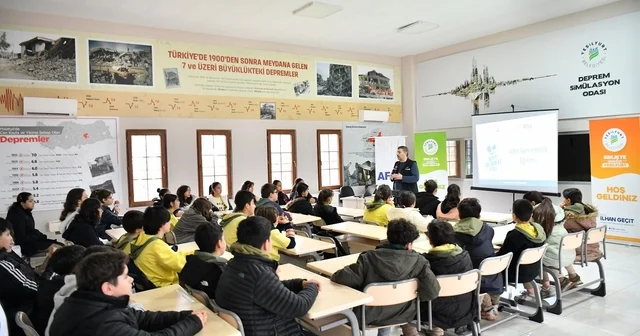 Yeşilyurt ta öğrencilere depreme karşı hayat kurtaran eğitim Malatya Haberleri