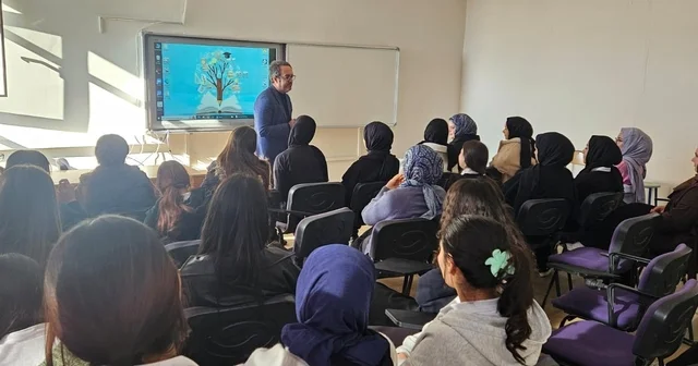 Öğrenciler bilinçli enerji tüketimi hakkında bilgilendirildi Adıyaman Haberleri