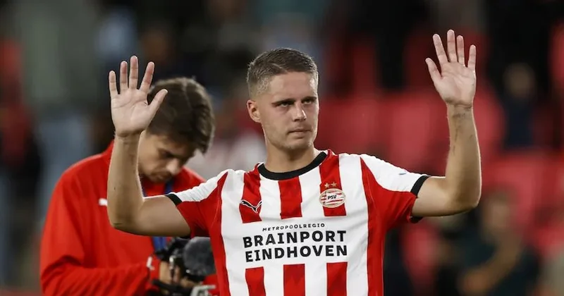 Fenerbahçe görüşmelere başladı! Hedefteki isim Joey Veerman... Sözcü Gazetesi