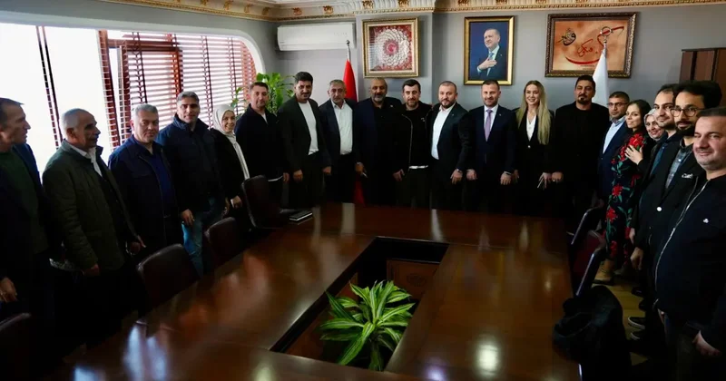 CHP Arnavutköy’de istifalar peş peşe! Belediye meclis üyeleri AK Parti’ye geçti