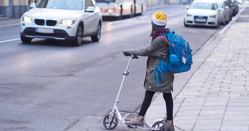 Trafikte yol veren sürücüye el hareketiyle teşekkür etmek aslında derin psikolojik bir anlam taşıyor Sözcü Gazetesi