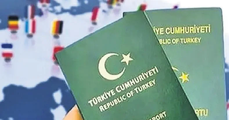 MEVLÜT TEZEL Suyunu çıkardık! Yeşil pasaporta da vize gelir!