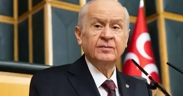 Bahçeli ‘İşi gücü istismar ve inkar’ diyerek Özgür Özel’e verip veriştirdi: Tencere tava hep aynı hava VİDEO İZLE