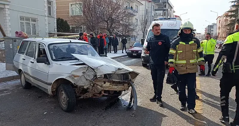 Eşiyle birlikte kazada yaralanan Fatma kurtarılamadı