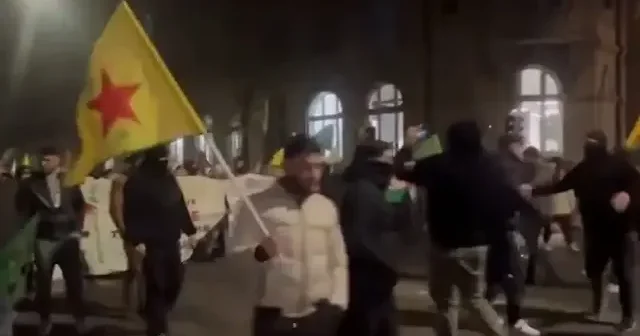 Avrupa’nın göbeğinde terör örgütü PKK/SDG’ye destek yürüyüşü VİDEO İZLE
