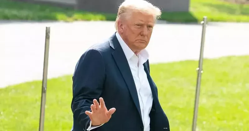 Trump, Macron un kendisine gönderdiği mesajı paylaştı