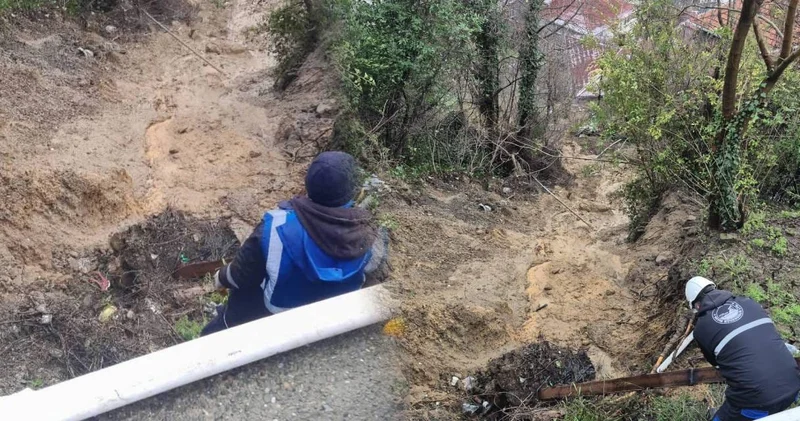 Zonguldak’ta heyelan felaketi: Mahalle karanlığa gömüldü