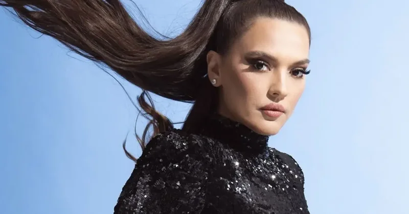 Demet Akalın dan dikkat çeken yeşil pasaport sitemi: 30. yılımız, biz neden alamıyoruz?