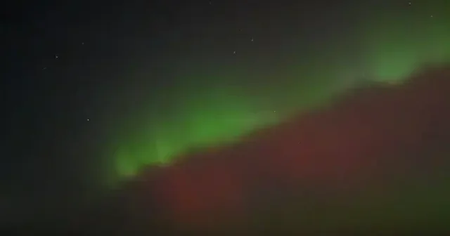 Macaristan semalarında Kuzey Işıkları izlendi VİDEO İZLE