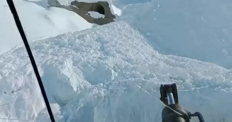 Elazığ’da çığ düşmesi sonucu kapanan geçit açıldı