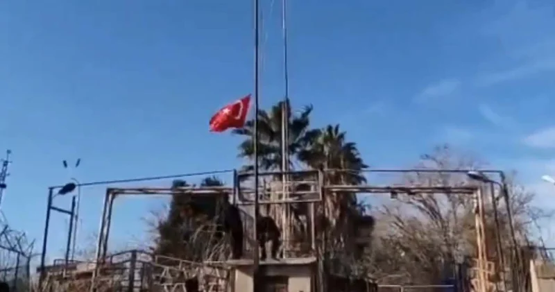 Son Dakika Kamışlı da Türk bayrağına provokasyon! DEM Parti den açıklama geldi