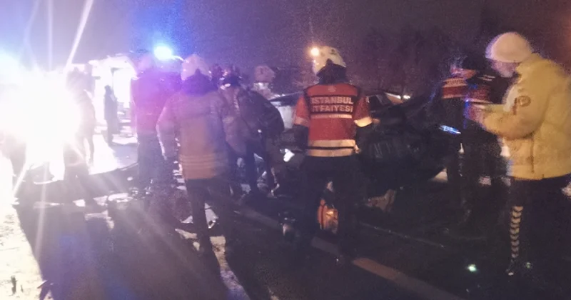 Otomobil bariyere ok gibi saplandı! Ölü ve yaralılar var Sözcü Gazetesi