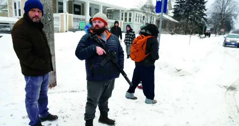 Siviller ICE’YE Karşı Silahlandı Amerika Haberleri