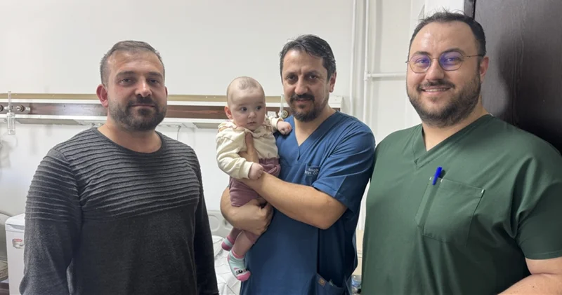 3 aylık bebek böbrek yetmezliğinden kurtuldu Sağlık Haberleri