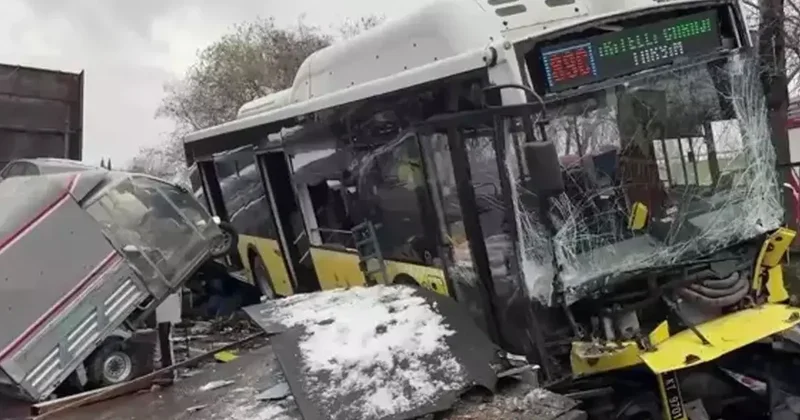 Esenler de İETT otobüsü otoparka daldı