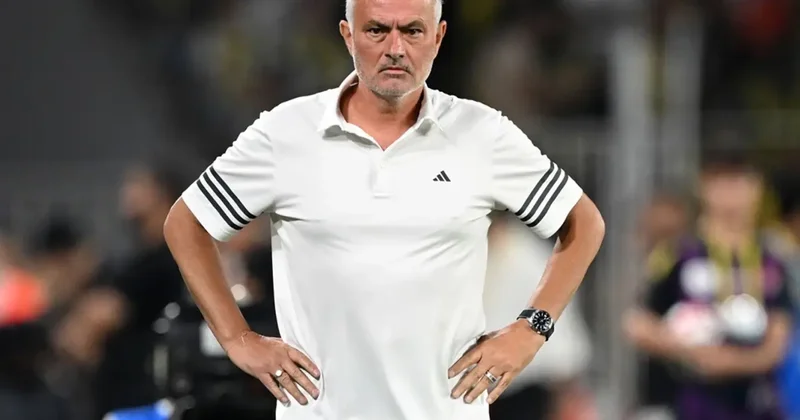 Fenerbahçe nin eski yıldızından Mourinho ya olay sözler: Karakteri eksik