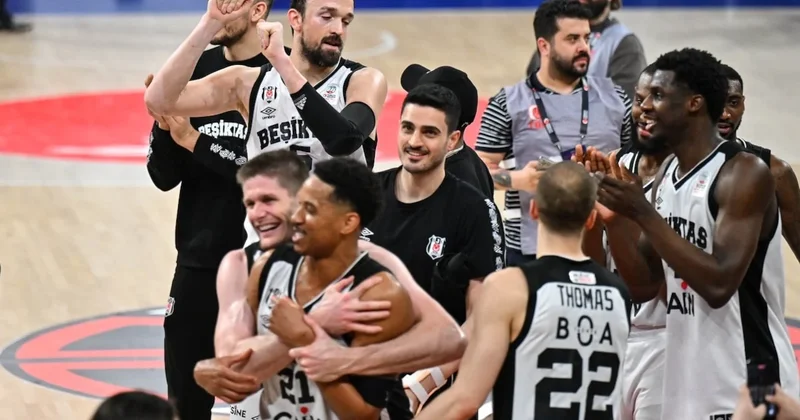 Beşiktaş, Anadolu Efes i devirdi finale yükseldi Sözcü Gazetesi