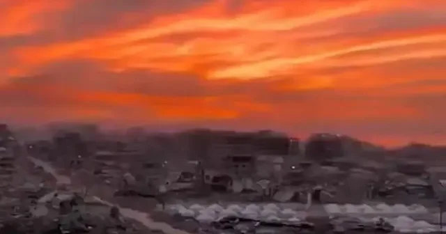 Gazze güzelliğini kaybetmiyor: Gün batımı manzarası büyüledi VİDEO İZLE