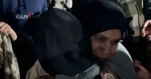 Refah Sınır Kapısı’ndan dönen Filistinliler ailelerine kavuştu VİDEO İZLE