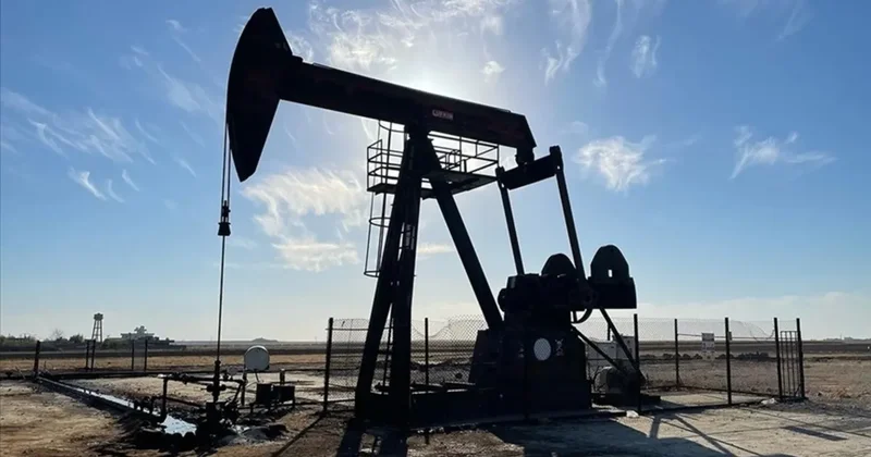 Petrol 6 ayın zirvesine yakın! Orta Doğu gerilimi fiyatları yükseltti