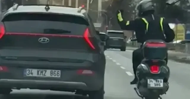 Kartal’da otomobilin aynasını kıran motosiklet sürücüsüne para cezası VİDEO İZLE