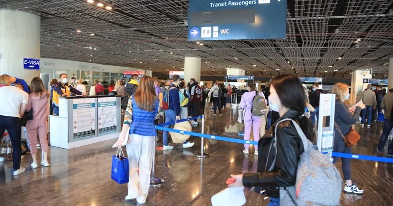 Ruslar Vatan Savunucuları Günü tatilinde Türkiye yi tercih ediyor